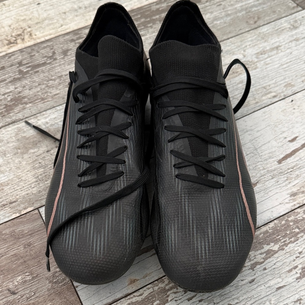 Men’s Puma Cleats - size 9.5